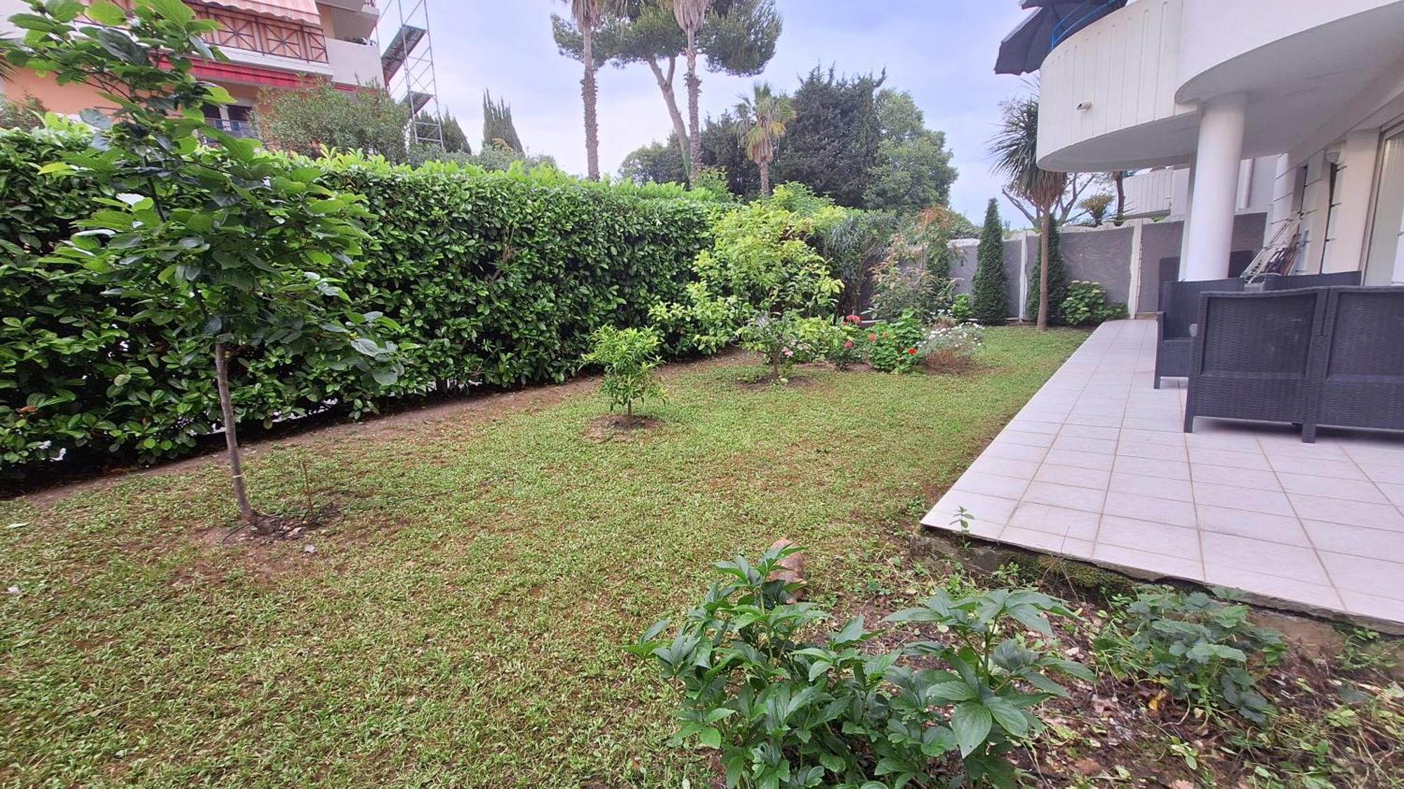 Charmant Appartement Residentiel Avec Terrasse, Jardin Privatif Et Piscine A Cannes 칸느 외부 사진